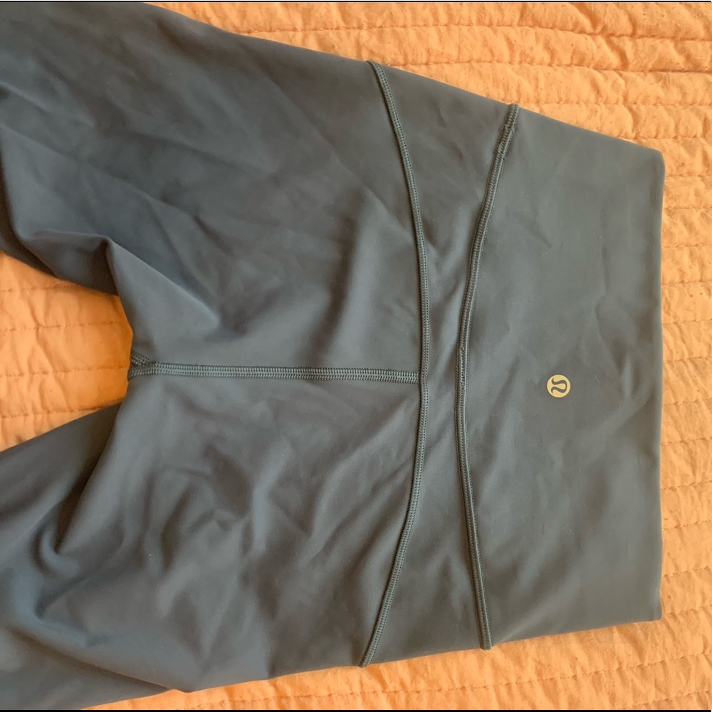 lululemon in movement leggings